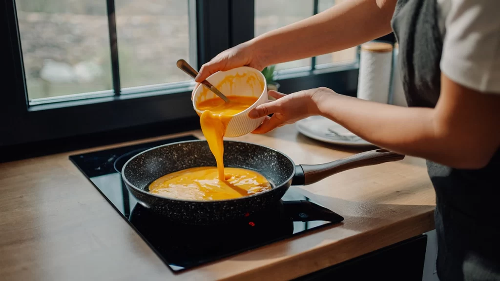 たまご料理を作る